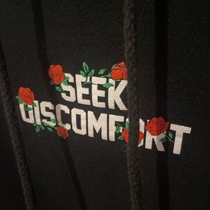 🌹Seek Discomfort black hoodie